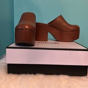 LARROUDE MISO CLOG , size 7 1/2